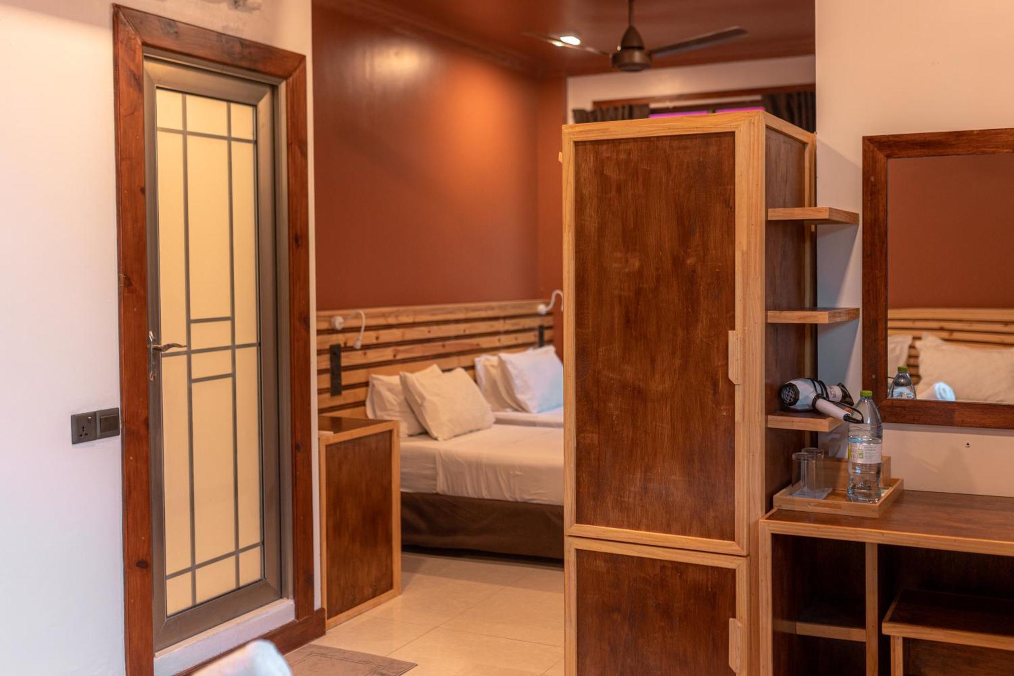 Hotel Captal Island 3*