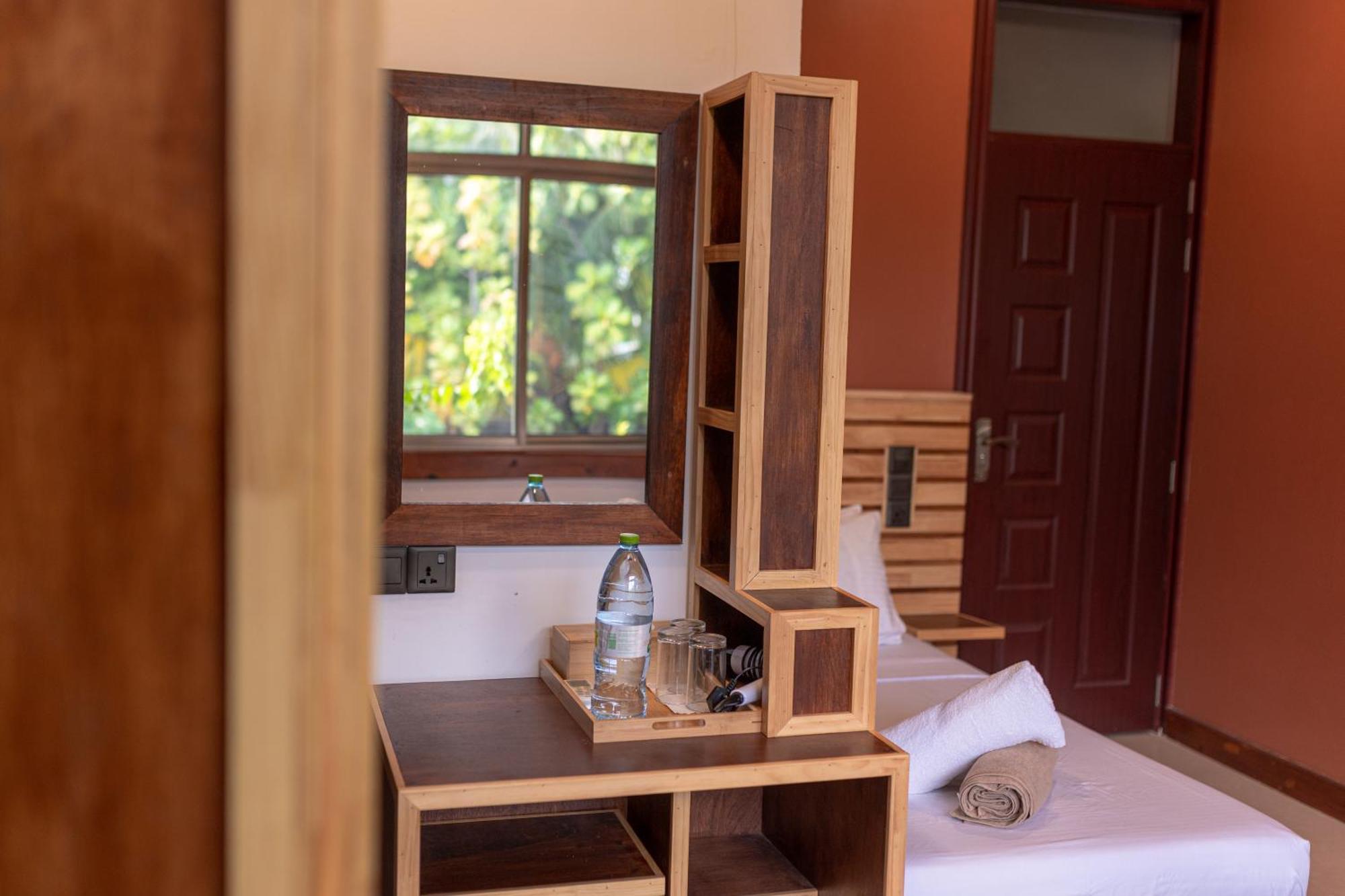 Hotel Captal Island 3*