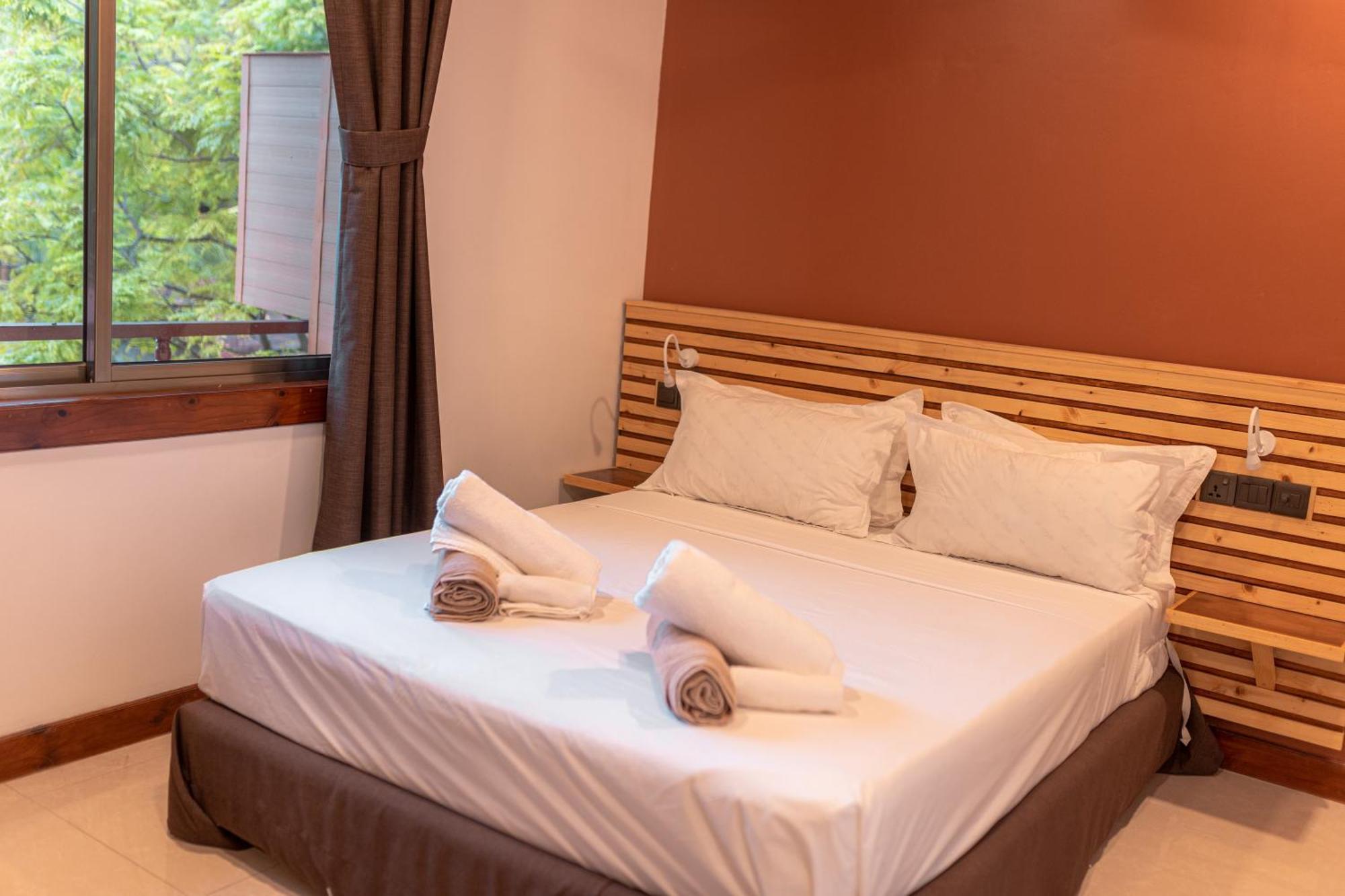 Hotel Captal Island